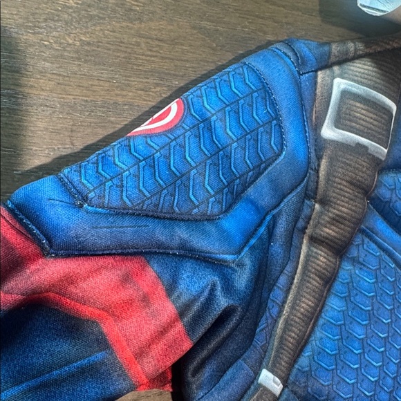 New Marvel Youth Captain America Halloween Costume Size Medium (8-10) - Picture 10 of 15